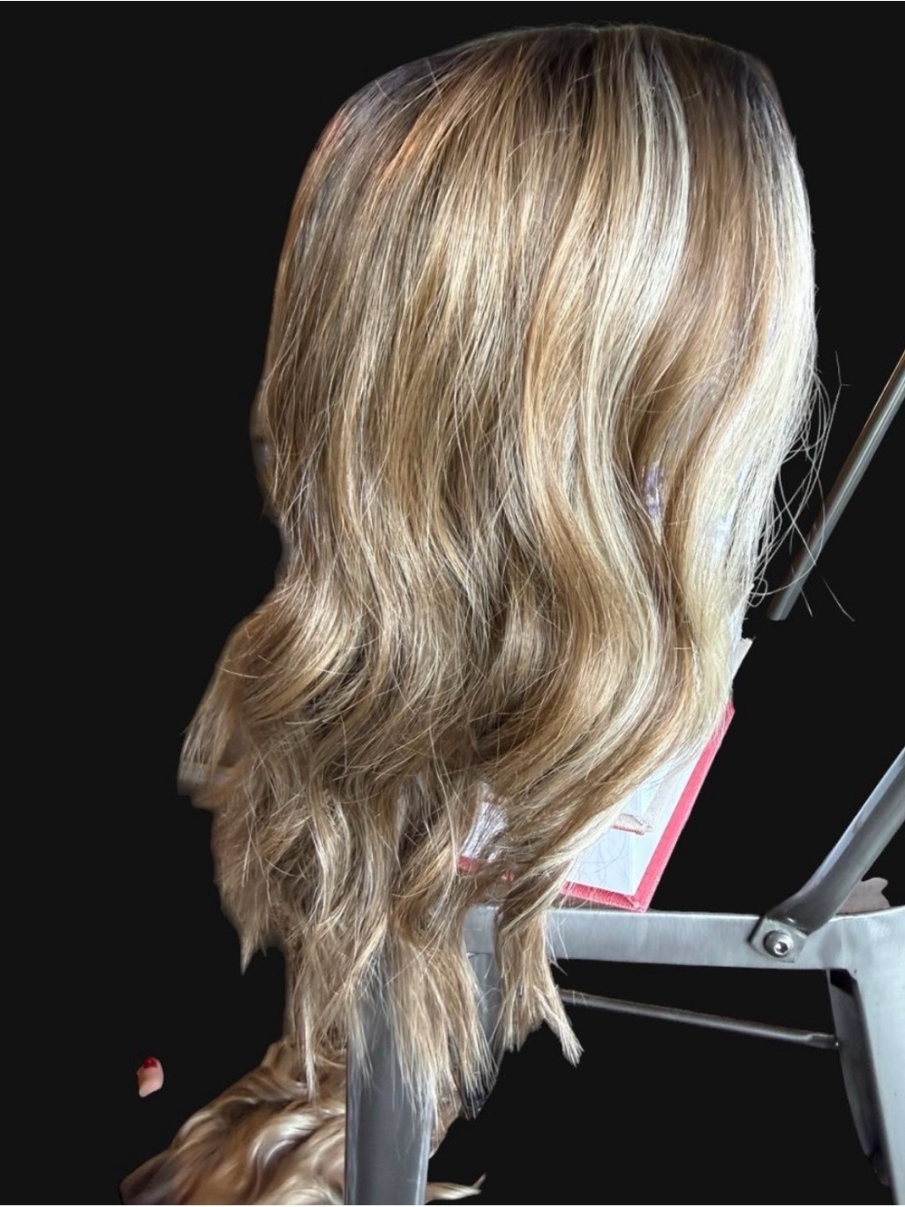Long Wavy Blonde Women’s Wig - Natural Blonde